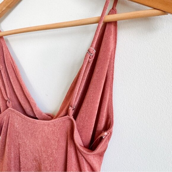 ASTR • Twist Front Thong Bodysuit in Coral Cedar - Picture 9 of 15